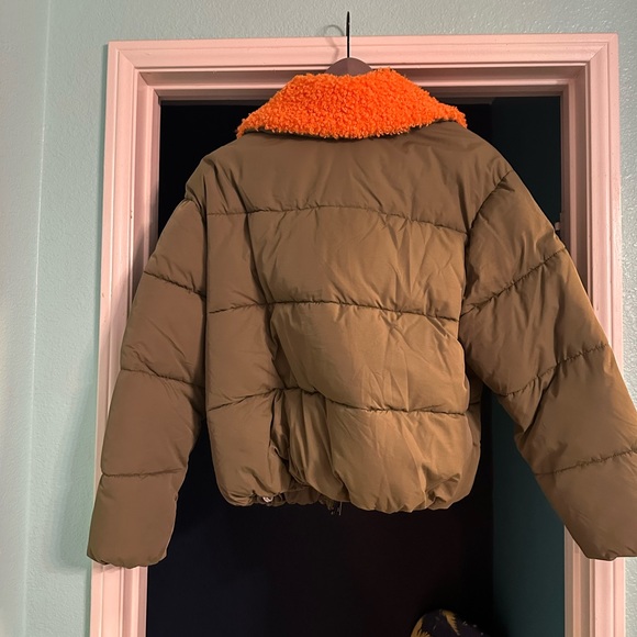 Vintagee Urban outfitters puffer jacket OVERSIZE XS NWT - Picture 9 of 9
